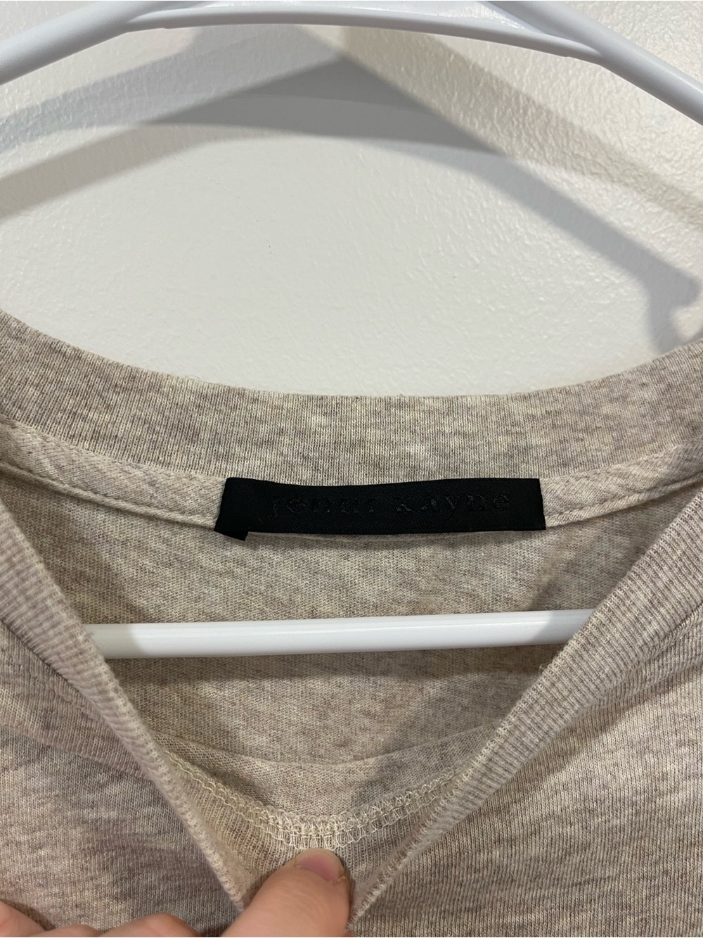 Jenni Kayne T-Shirt M Cotton Blend SS Pocket Beige Capsule Basic Modern Relaxed - Picture 6 of 9